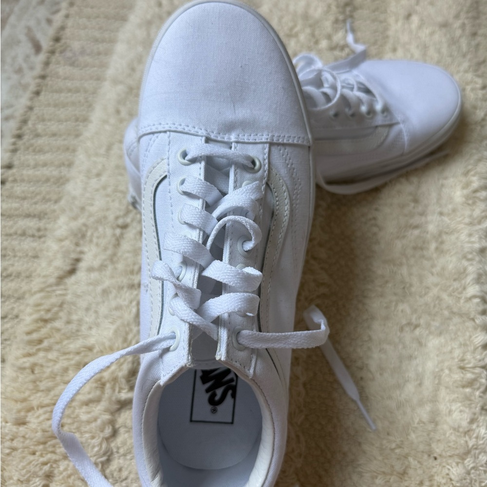 Vans Old Skool White Women's Sneakers - Picture 2 of 3